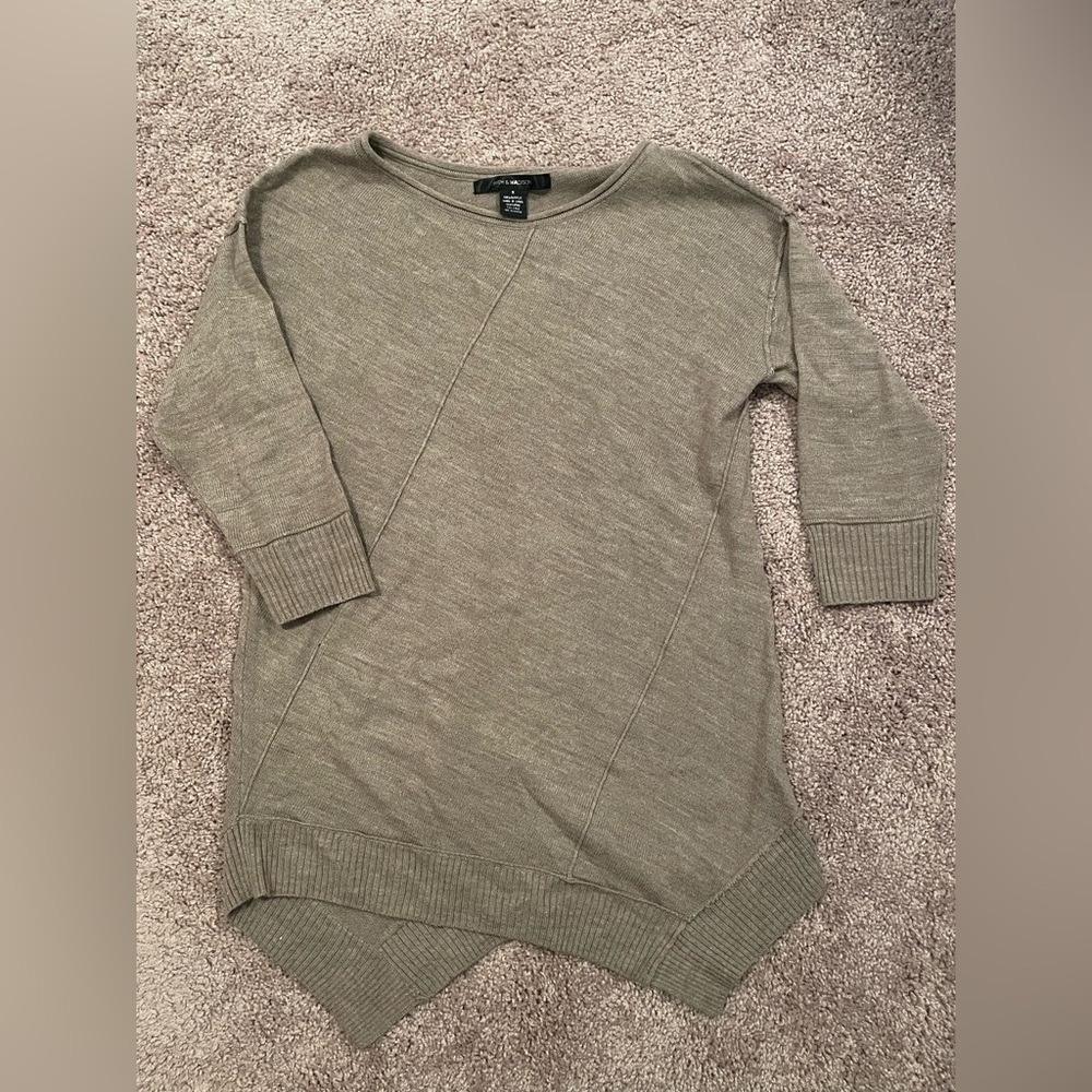 Women’s Madison Sweater- Gently Used